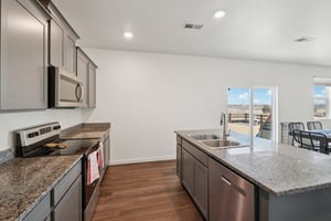 Holstein Dr-S0203-016.jpg