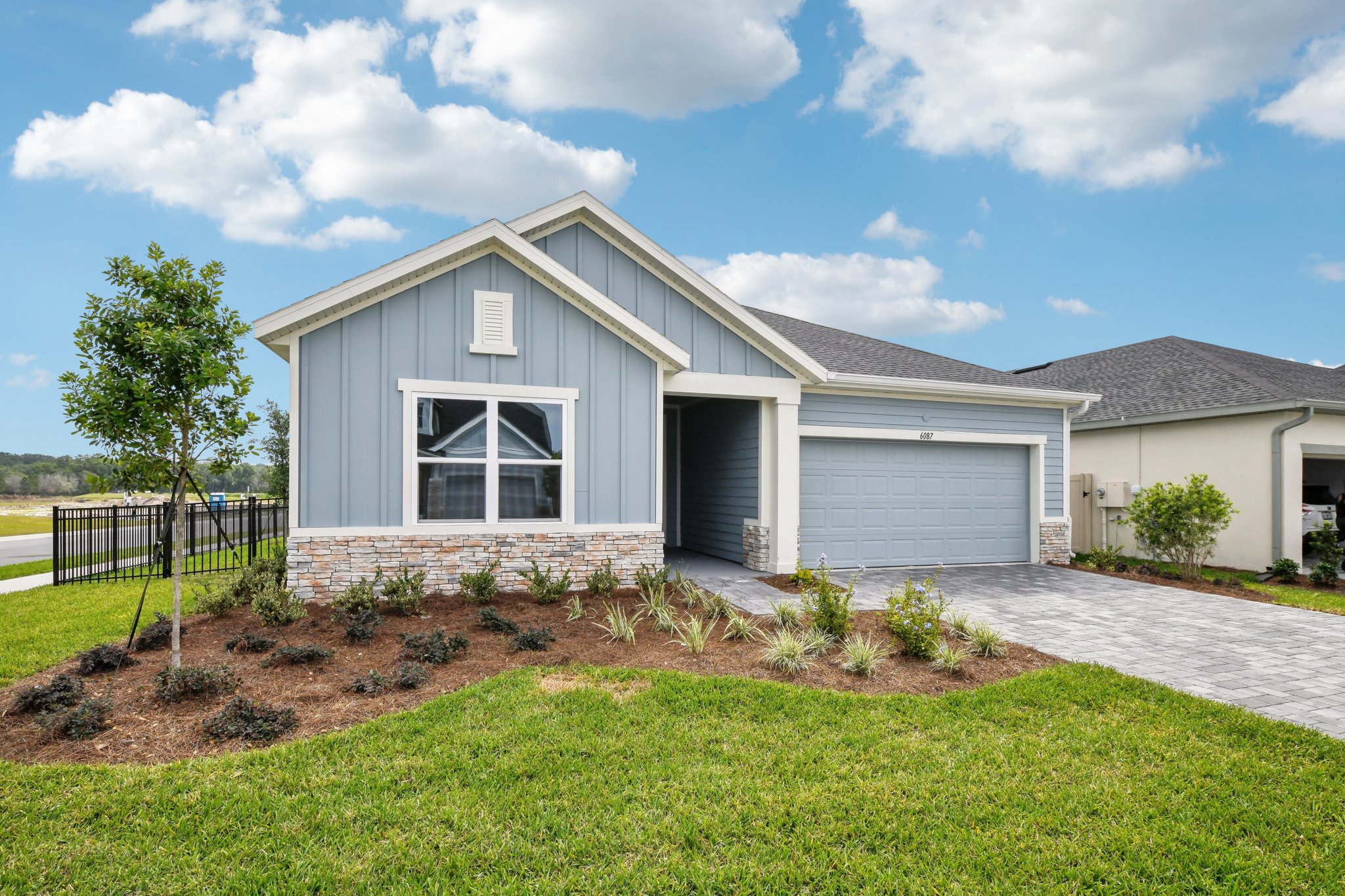 Sacred Oak Ave-2304-003.jpg