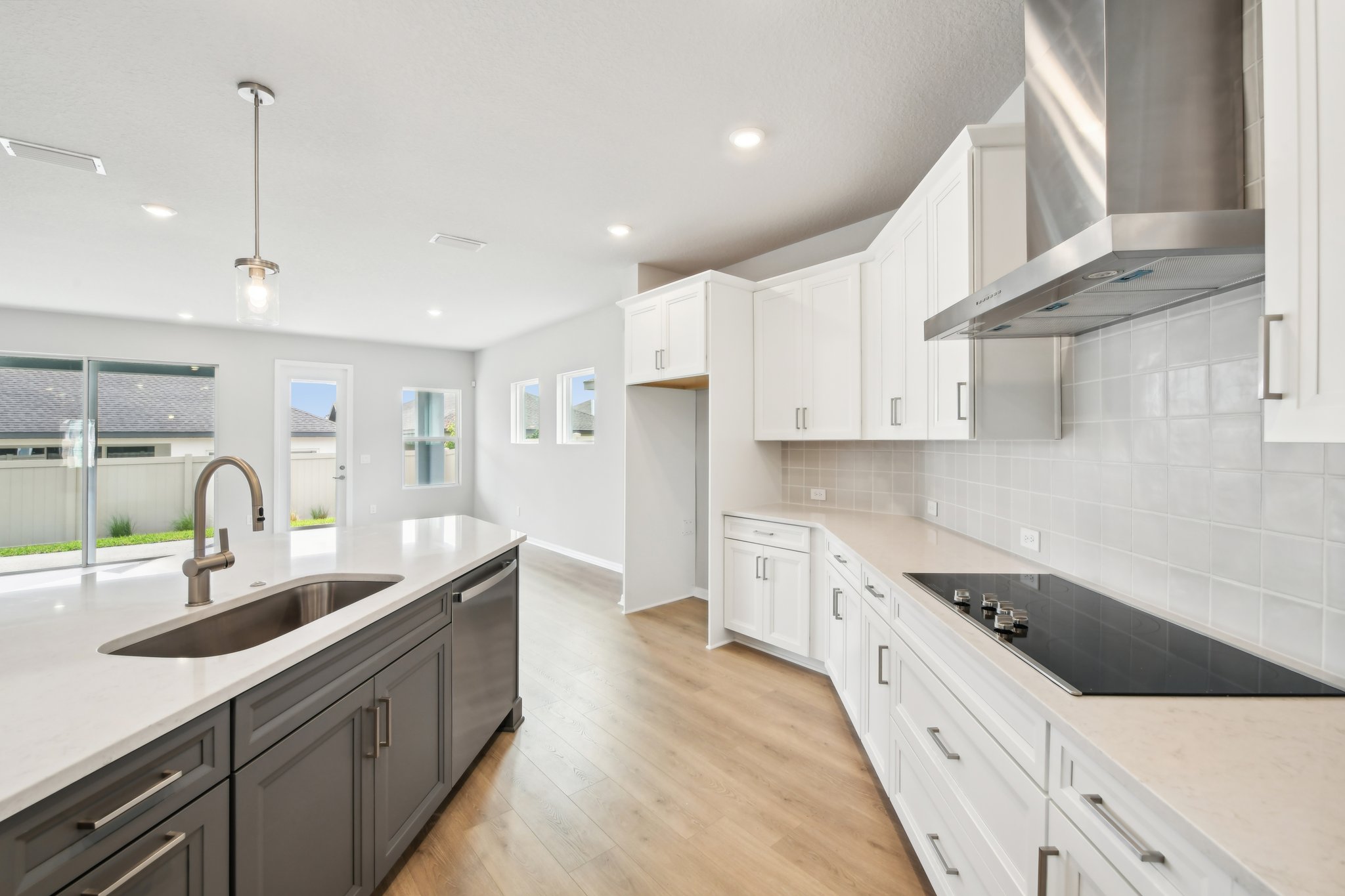 Sacred Oak Ave-2304-016.jpg