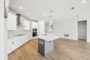 Sacred Oak Ave-2304-013.jpg