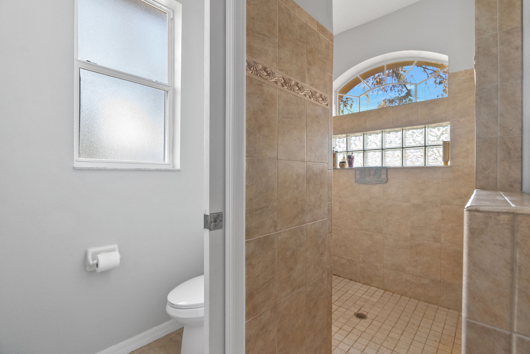 6088 Kinlock Ave, Spring Hill, FL 34608, USA Photo 16