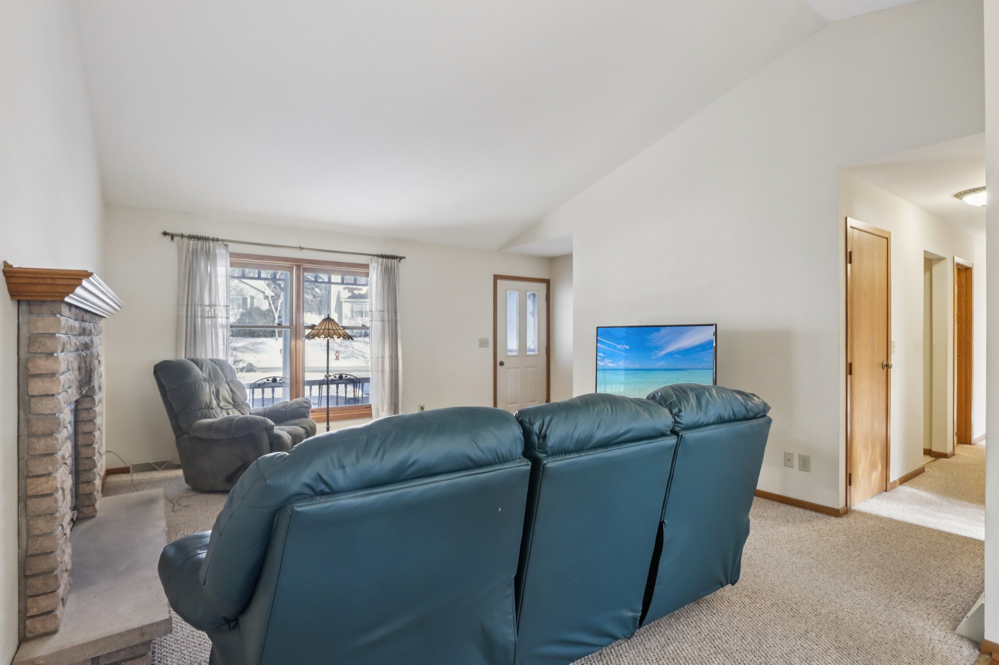 7 Nations Dr-S2901-010.jpg