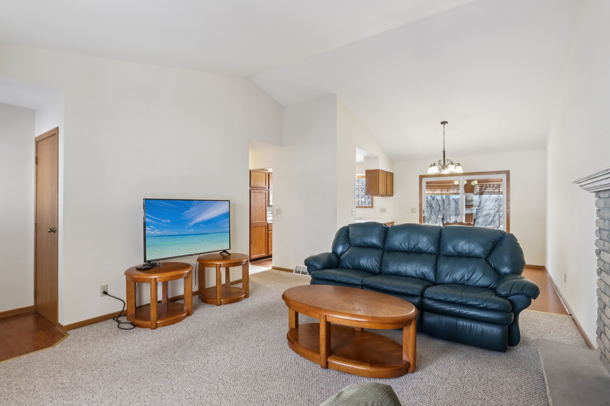 7 Nations Dr-S2901-012.jpg