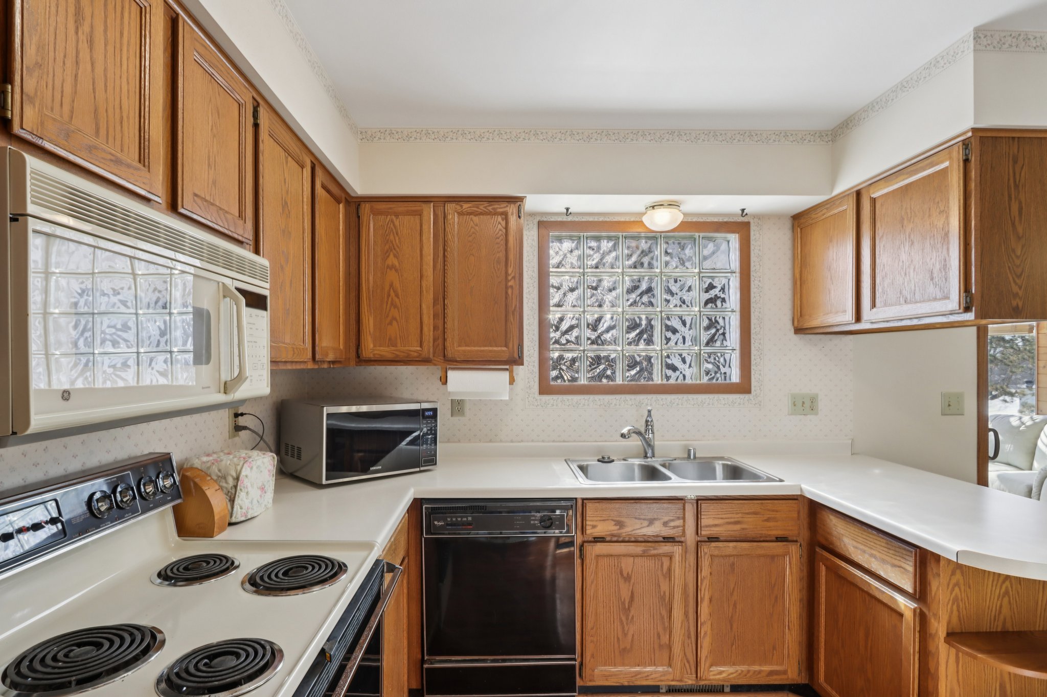 7 Nations Dr-S2901-017.jpg