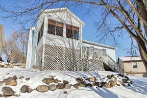 7 Nations Dr-S2901-044.jpg