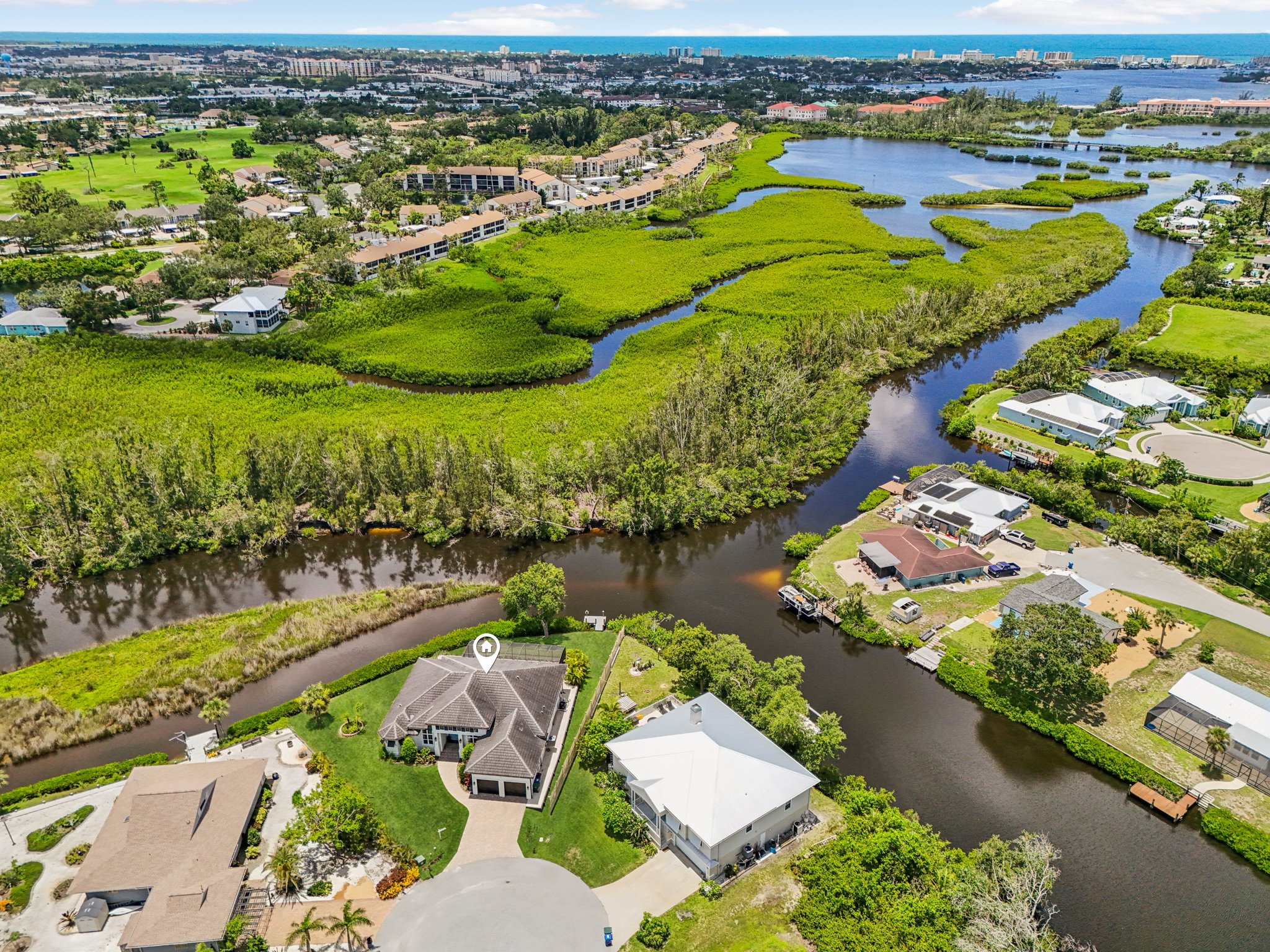 Colonial Bay Dr-1806-008.jpg