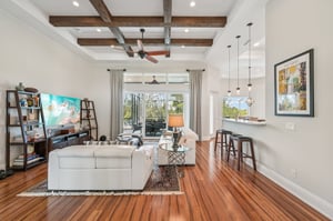 Colonial Bay Dr-1806-013.jpg