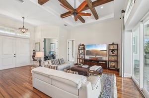 Colonial Bay Dr-1806-016.jpg