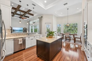 Colonial Bay Dr-1806-025.jpg