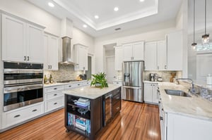 Colonial Bay Dr-1806-026.jpg