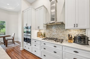 Colonial Bay Dr-1806-029.jpg