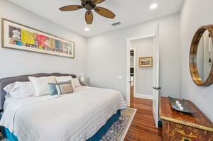 Colonial Bay Dr-1806-032.jpg
