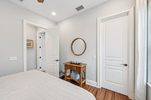 Colonial Bay Dr-1806-033.jpg