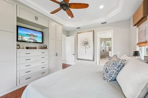 Colonial Bay Dr-1806-041.jpg