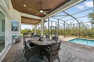Colonial Bay Dr-1806-050.jpg
