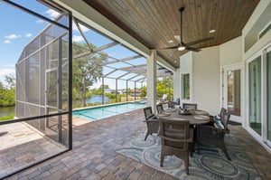 Colonial Bay Dr-1806-052.jpg