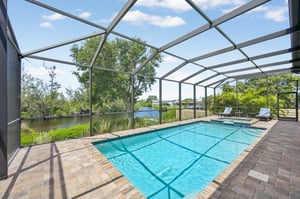 Colonial Bay Dr-1806-054.jpg