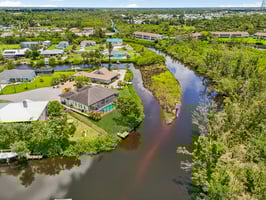 Colonial Bay Dr-1806-063.jpg