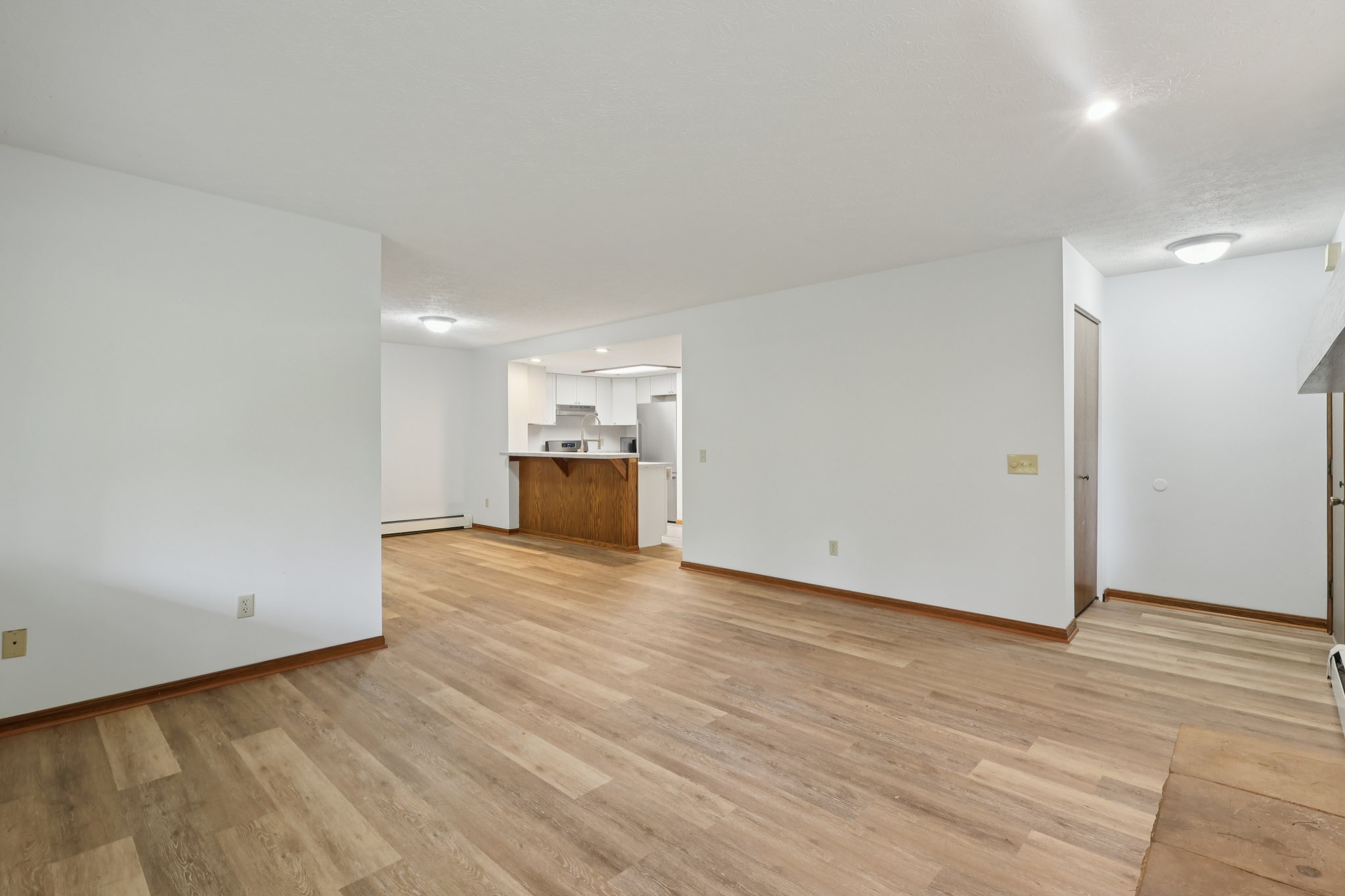 Meredith Ln-S1610-010.jpg