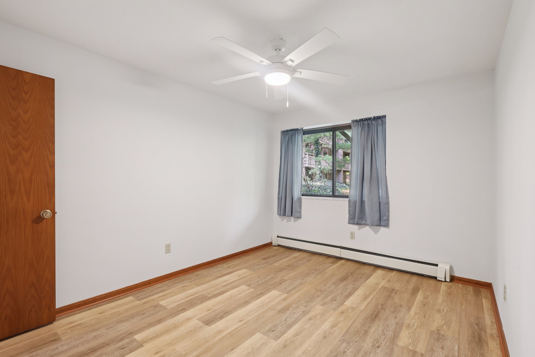 Meredith Ln-S1610-023.jpg