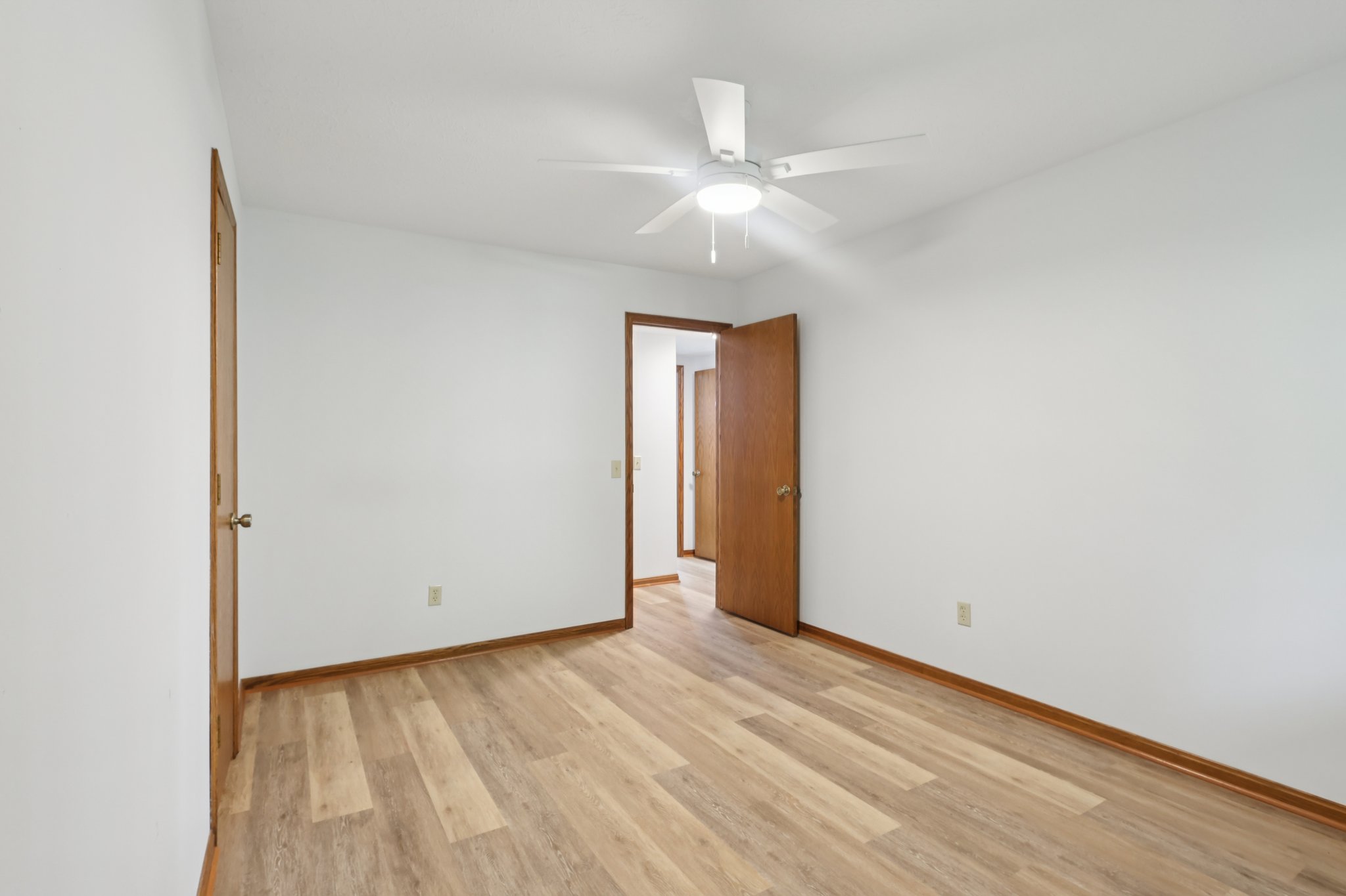 Meredith Ln-S1610-024.jpg