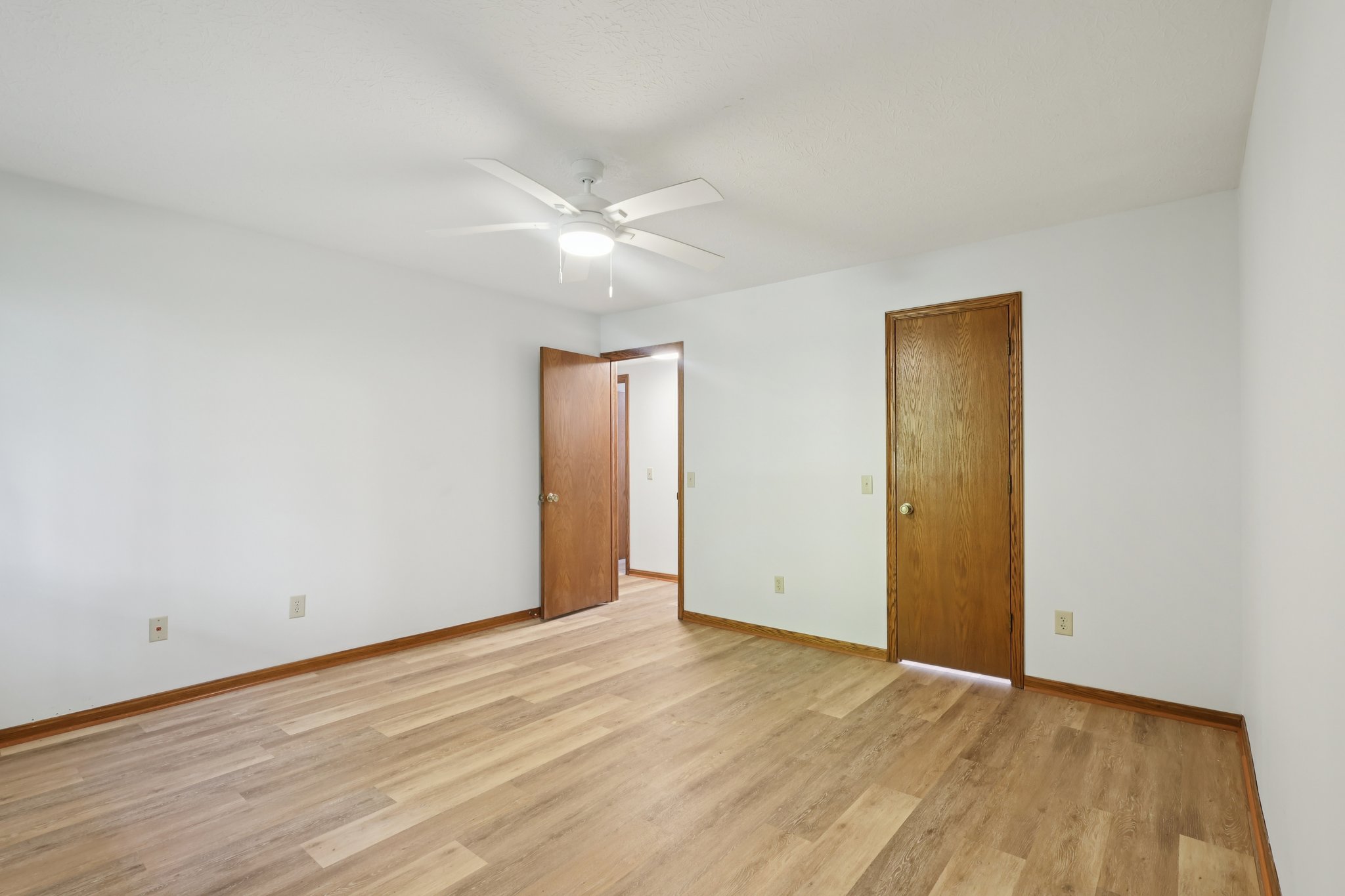 Meredith Ln-S1610-027.jpg