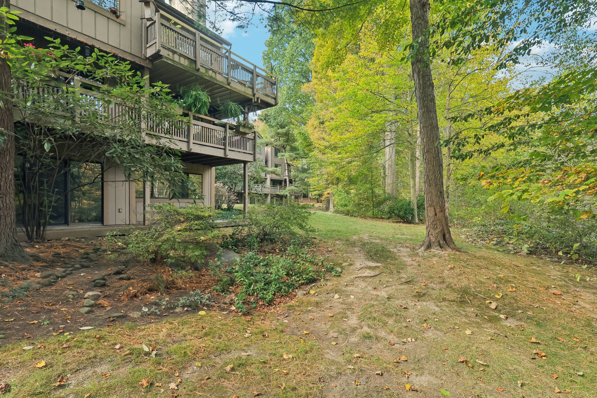 Meredith Ln-S1610-043.jpg