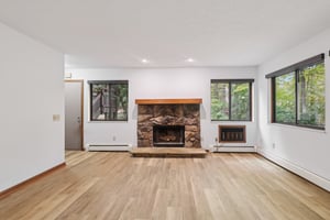 Meredith Ln-S1610-008.jpg
