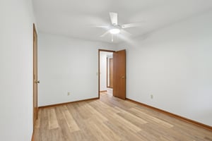 Meredith Ln-S1610-024.jpg
