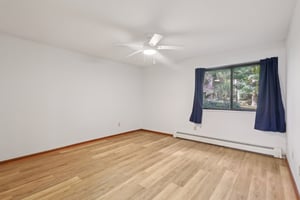 Meredith Ln-S1610-025.jpg