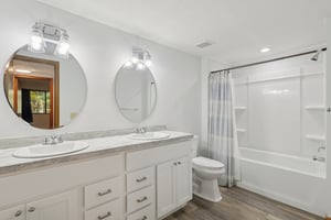 Meredith Ln-S1610-029.jpg