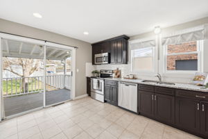 Want a larger table or incorporate an oversized working island?  The sky is the limit!