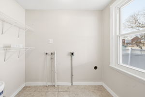 Sizable and cheery with so much light!