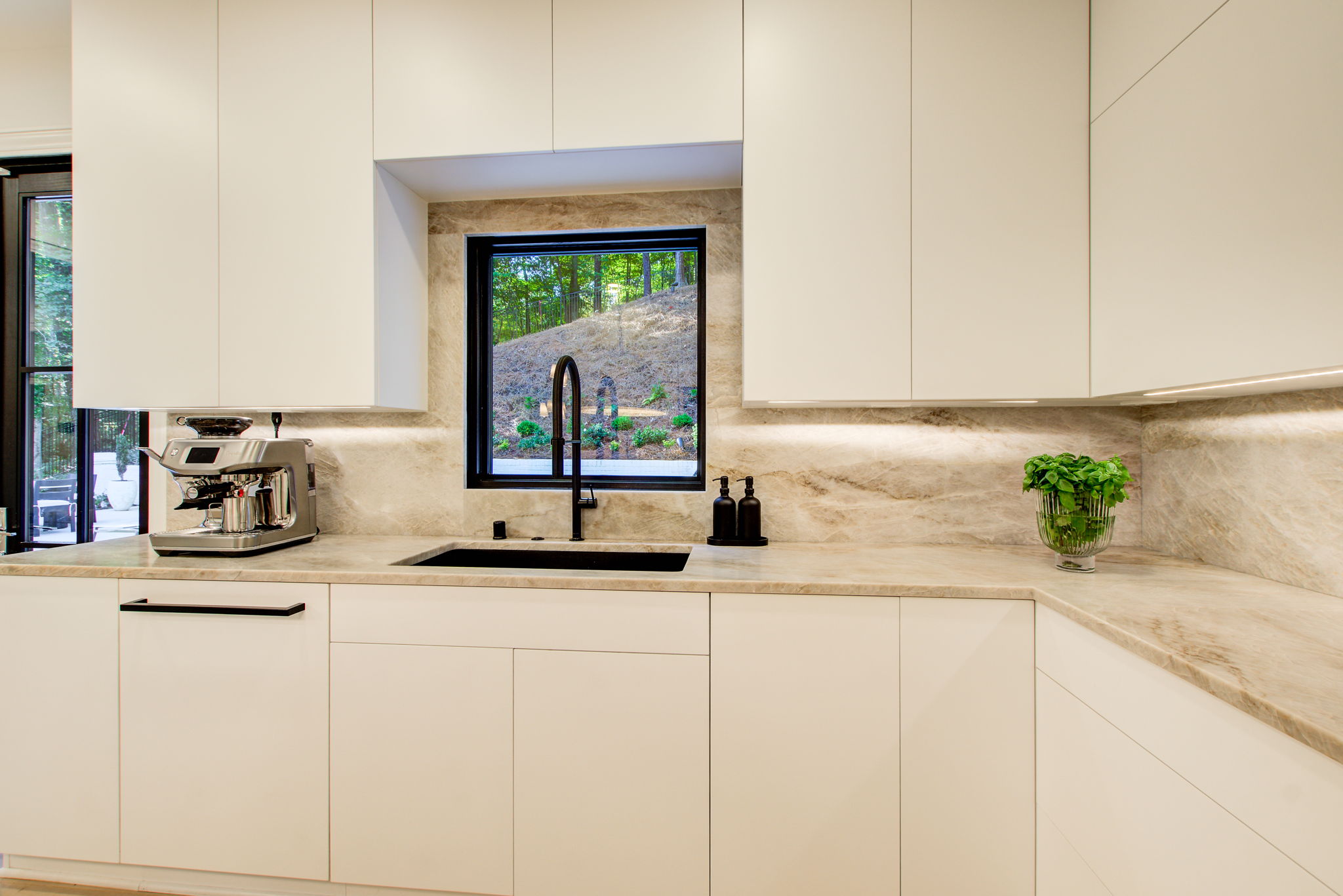10 Kitchen B Detail