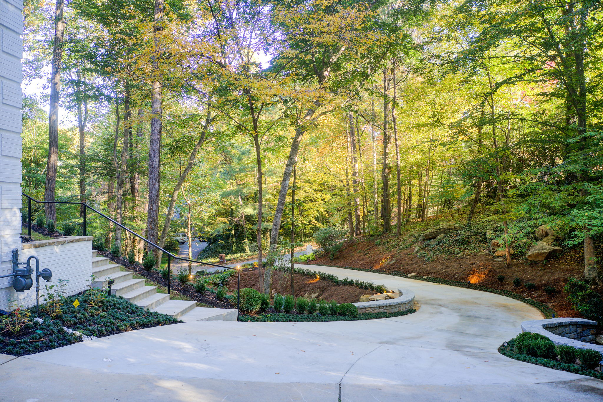 70 Aerial Exterior Driveway Outbound