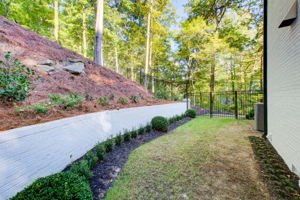 22 Exterior Side Yard