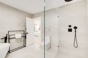 54 Main BR En Suite B