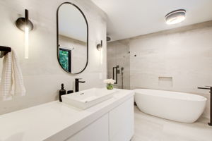 65 BR 3 En Suite A