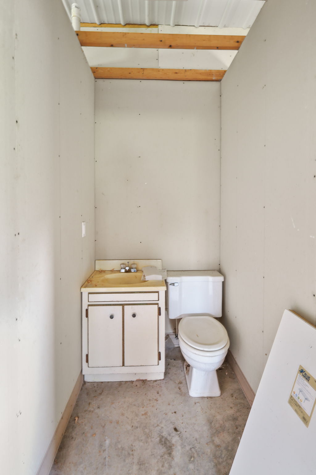  Photo 40