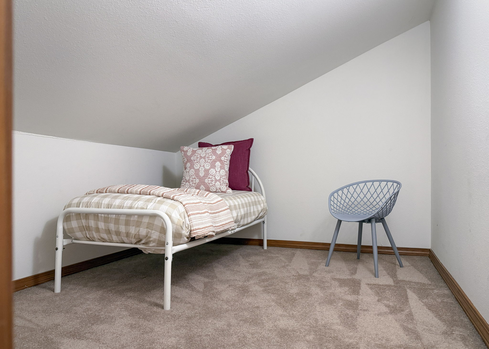 Guest bedroom loft.