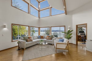 Walls of windows to capture ever changing light and frame the coastal landscape!