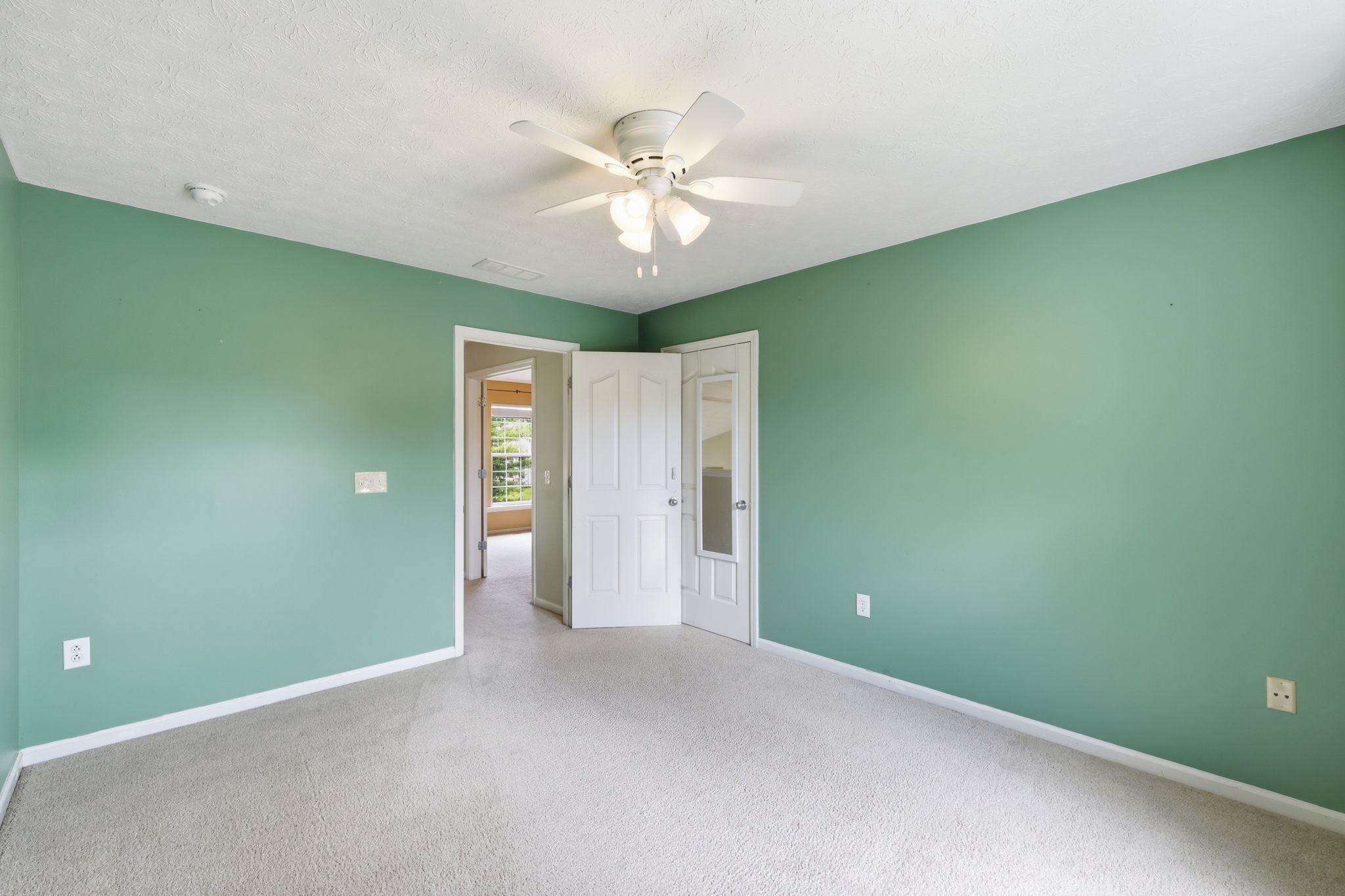 6092 Catlin Ln_032