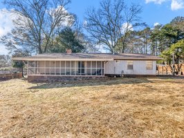 6092 Morrow Dr, Flowery Branch, GA 30542, USA Photo 9