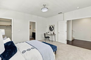 016_F8_6094 Charlotte Dr