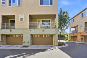 043_F8_6094 Charlotte Dr