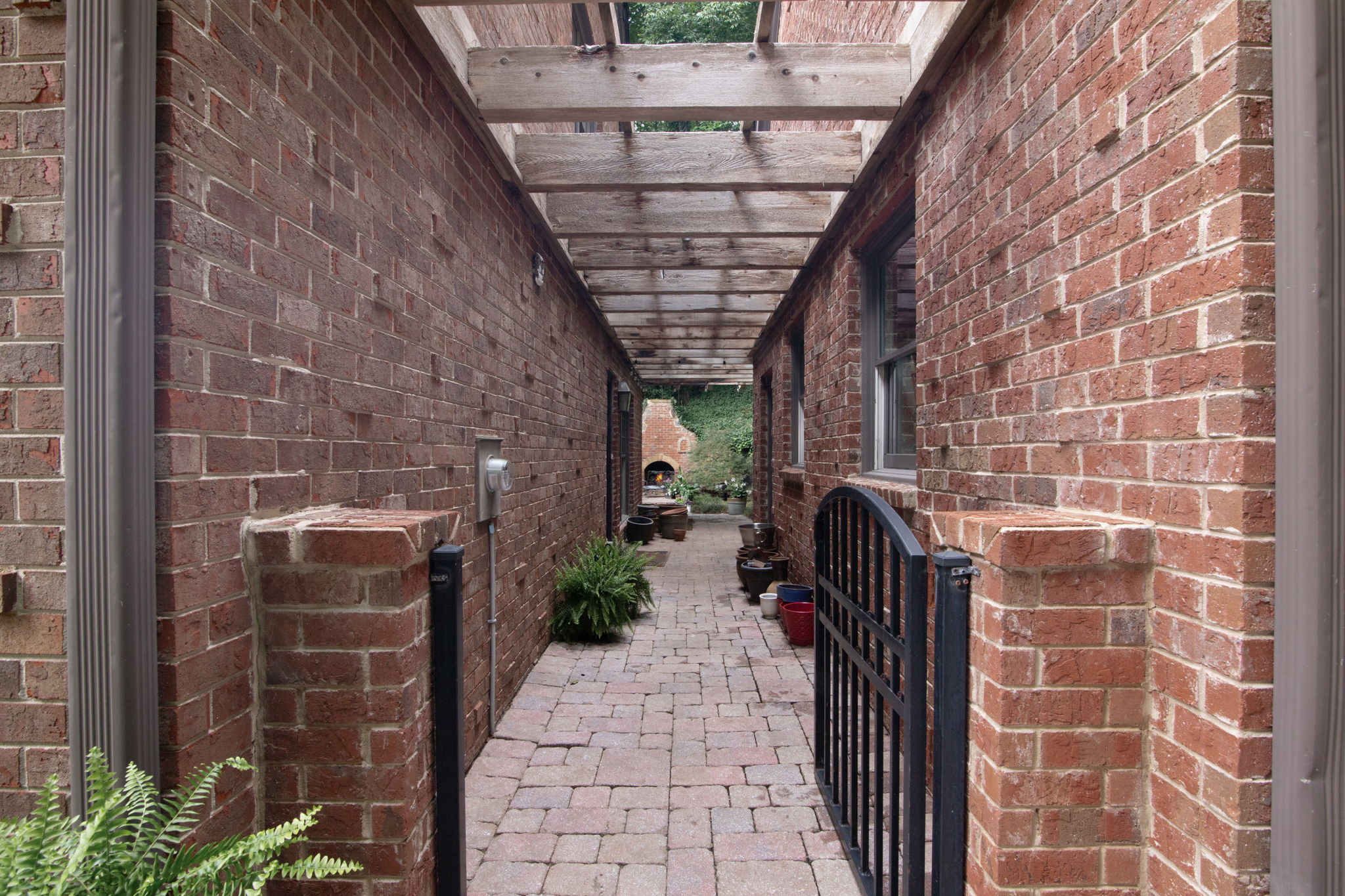  Photo 46