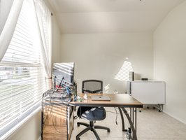  Photo 48