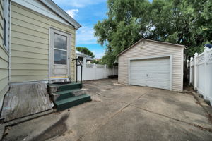  Photo 31
