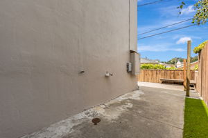  Photo 37