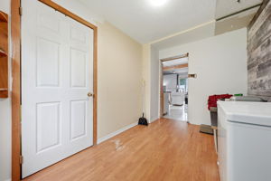  Photo 34